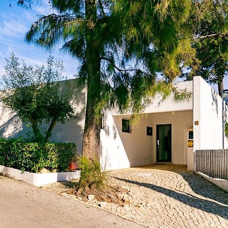 Whome | Balaia 3-Bed Family Holiday Villa Olhos de Agua  Esterno foto