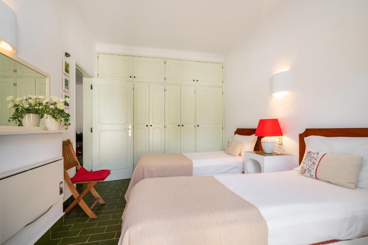 Whome | Balaia 3-Bed Family Holiday Villa Olhos de Agua  Esterno foto