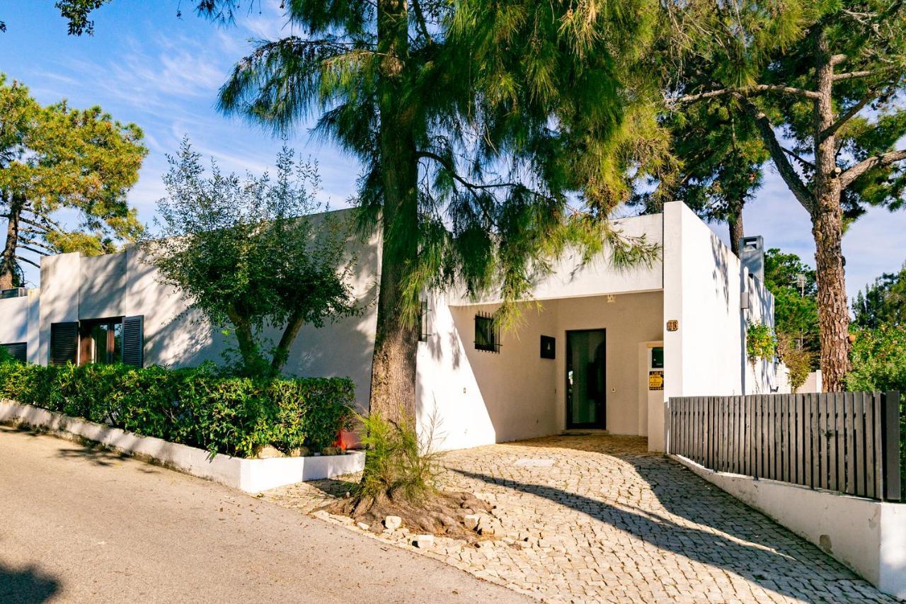 Whome | Balaia 3-Bed Family Holiday Villa Olhos de Agua  Esterno foto